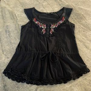 Raviya Black Floral Embroidered Bohemian Top. Size S